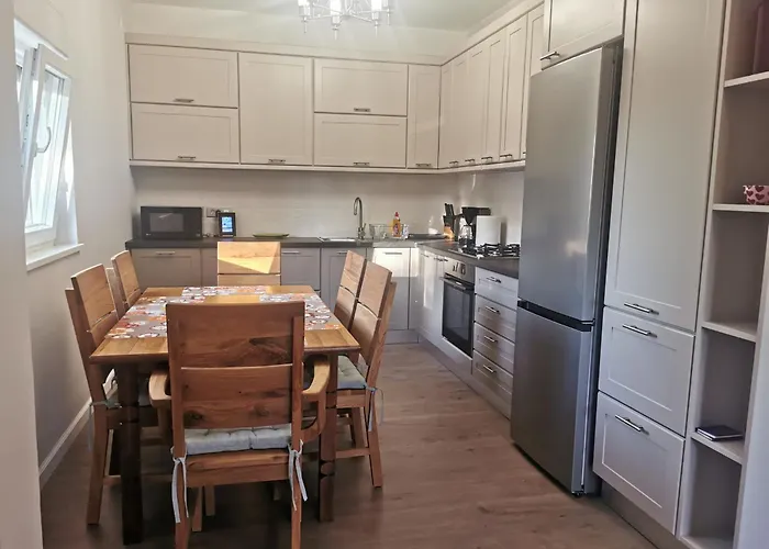 House With A Parking Space - 24453 * زادار